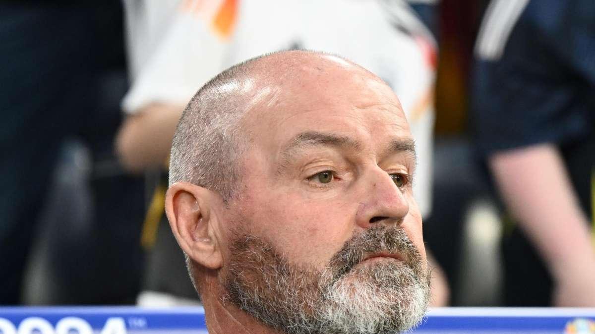 Scozia, Clarke recrimina: "Non capisco come il VAR possa dire che non era rigore"