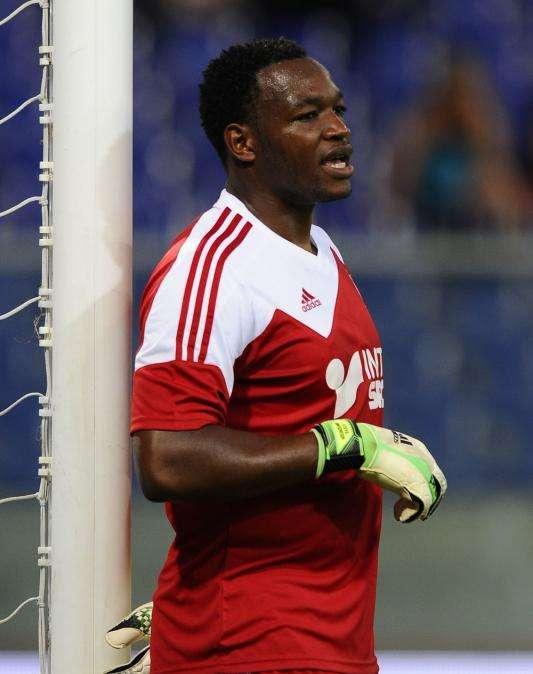 Francia, l'eterno secondo Mandanda: "Già sono un privilegiato ad essere qui..."
