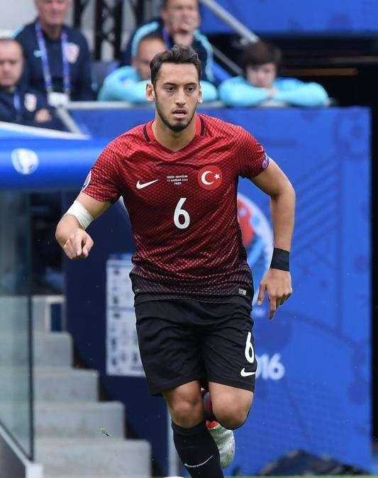 Turchia, Calhanoglu: "Poca fortuna e poco possesso palla. Ma non vogliamo rinunciare all'Europeo"
