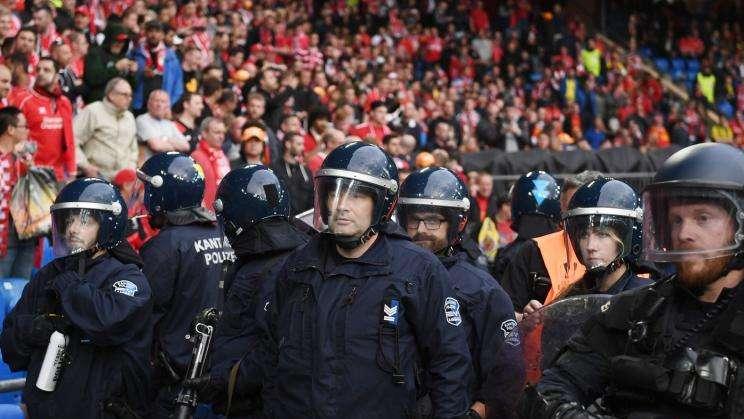 Euro 2016, ieri scontri a Marsiglia tra tifosi francesi e hooligans