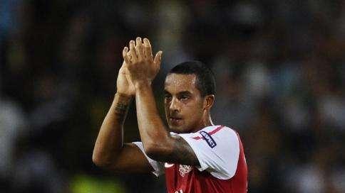 Inghilterra, Walcott: "Rooney? Gli faremo spazio"