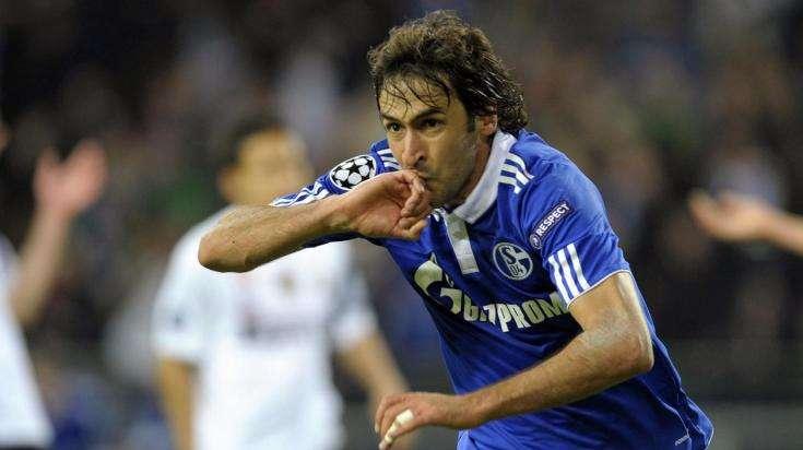 Spagna, Del Bosque apre a Raul