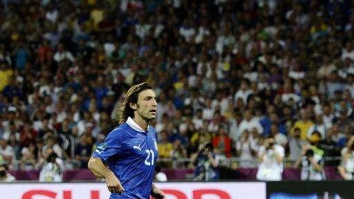 Ferdinand polemico: "Hogdson avrebbe lasciato a casa persino Pirlo"