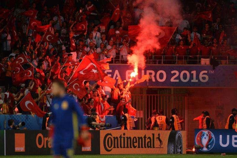 Ungheria, maxi-multa per colpa dei tifosi