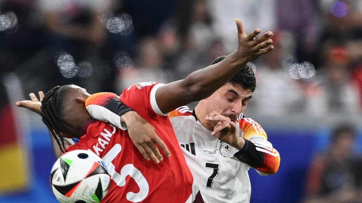 Tuttosport - Matematico e tennista. Totem Akanji