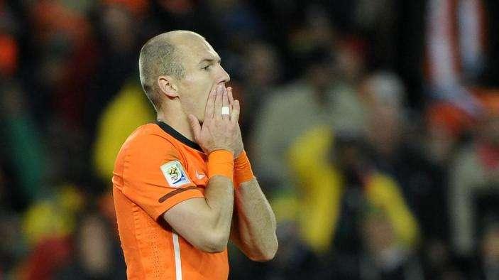 Olanda, nello spogliatoio tutti contro Robben