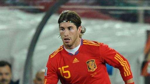 Spagna, Del Bosque: "Se Piqué e Ramos non la smettono, li lascio a casa"