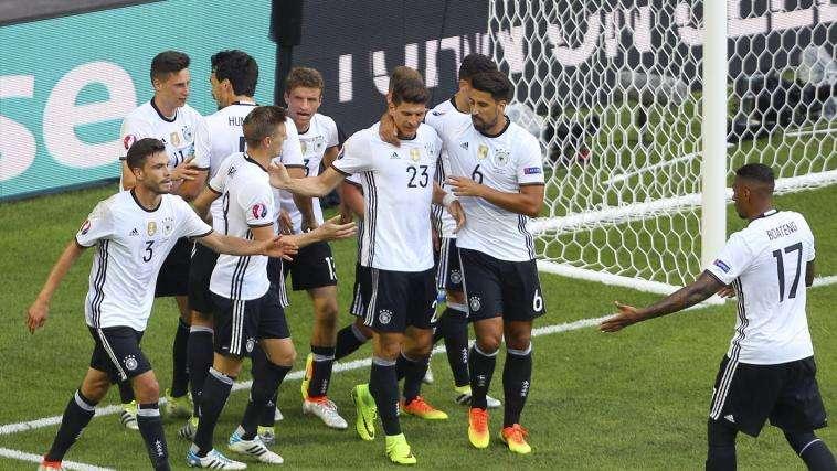 Germania sul velluto: tre gol alla Slovacchia. Adesso ai quarti ci sarà una tra Spagna e Italia