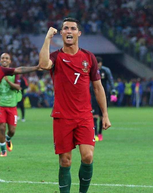 VIDEO - Ronaldo, finale da Pallone d'oro