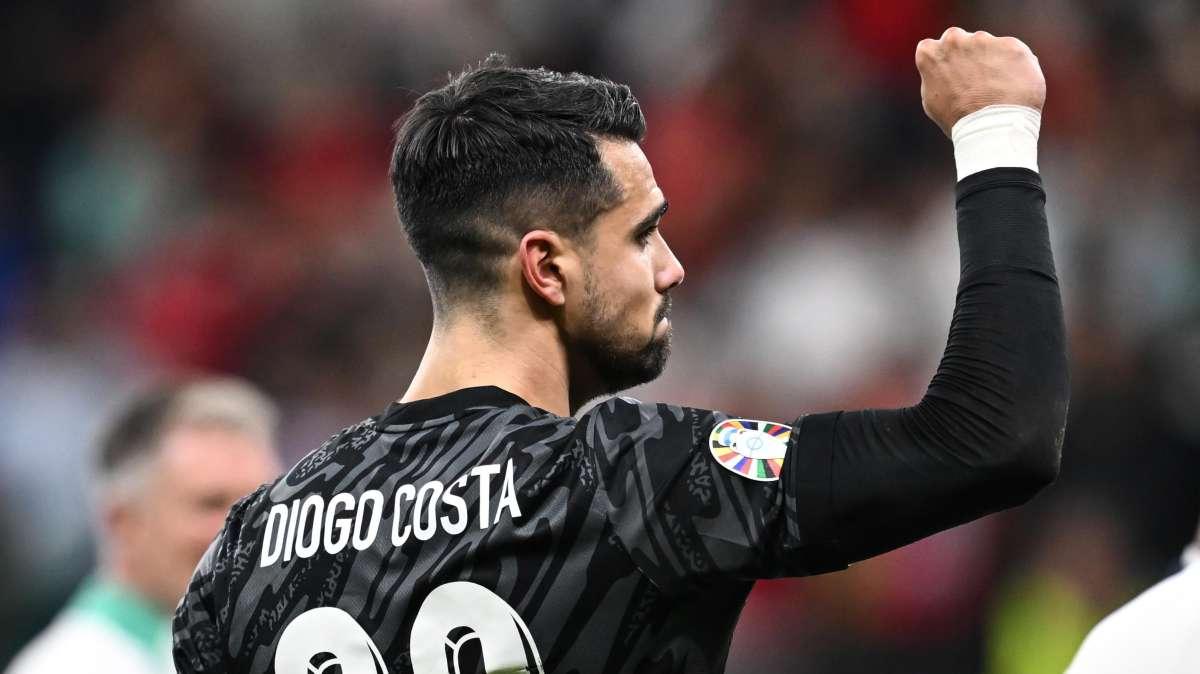I quotidiani portoghesi esaltano la prova di Diogo Costa: "In lacrime a fine partita"