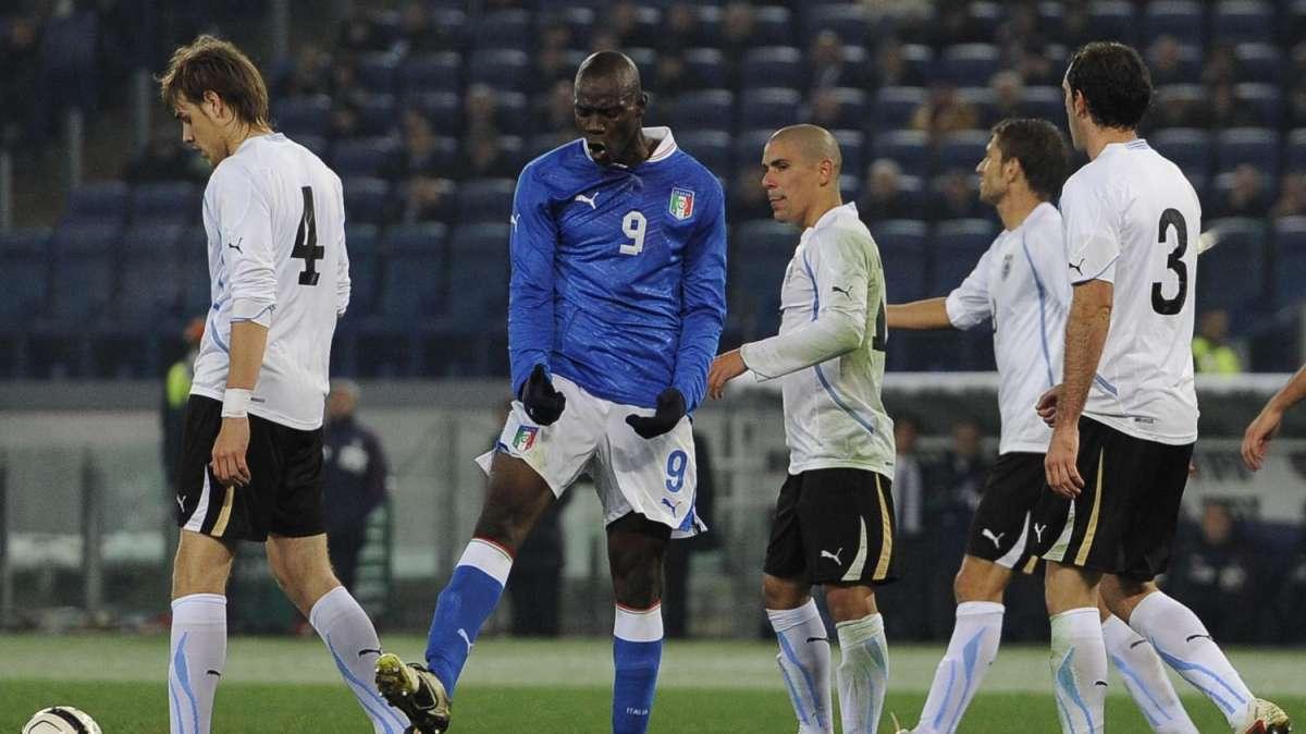 Italia, Balotelli: "Con Cassano mi trovo alla grande. Dispiace per Rossi..."