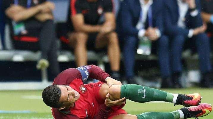 Portogallo, lesione al collaterale per Ronaldo: ecco i tempi di recupero