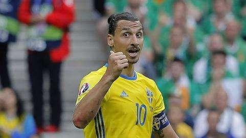 Ibra, futuro in Italia? L'agente Raiola: "La speranza è l'ultima a morire" 