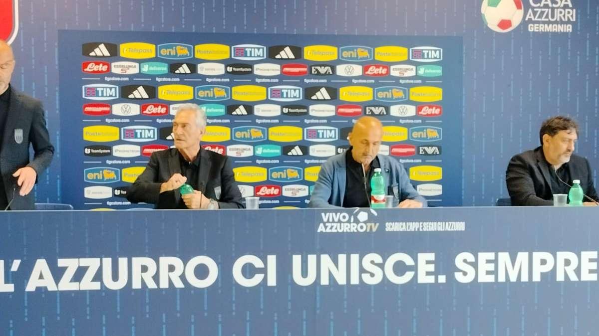 LIVE TE - GRAVINA: "Ho parlato con Spalletti, non si può abbandonare un progetto dopo soli 8 mesi". SPALLETTI: "Resto, volevo ringiovanire la squadra. Italia senza leader? Difficile trovare i Chiellini e Bonucci. Deluso dalla sfida con la Svizzera"