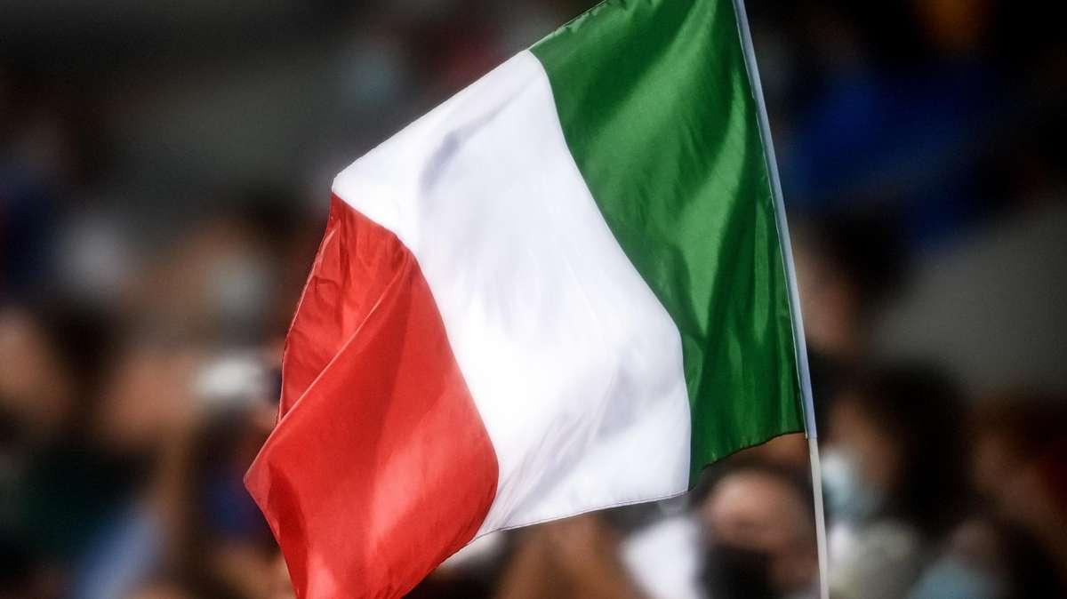 A Dortmund fermati 50 tifosi italiani con coltelli e bombe carta