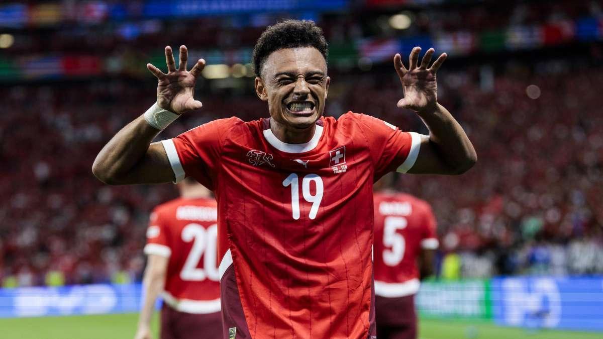 Svizzera, contro l'Italia senza Widmer squalificato: Ndoye si abbassa, Embolo titolare 