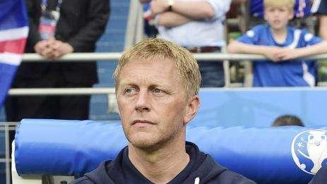 Islanda, Lagerback: "Basta ritardi a cena, dobbiamo concentrarci"