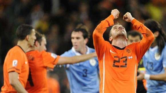 Olanda, Van der Vaart ammette: "Abbiamo perso tutta la fiducia dopo la sconfitta con la Danimarca"