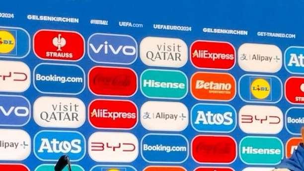 LIVE TE - Furia Spalletti in conferenza: "Avessi avuto paura avrei fatto il vostro lavoro! Se nell'ambiente interno c'è chi racconta le cose non vuol bene alla Nazionale"