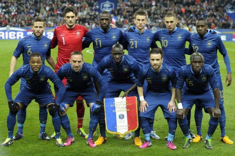 Francia, adrenalina in vista di Euro 2016: "Le Coeur Bleu" titola L'Equipe
