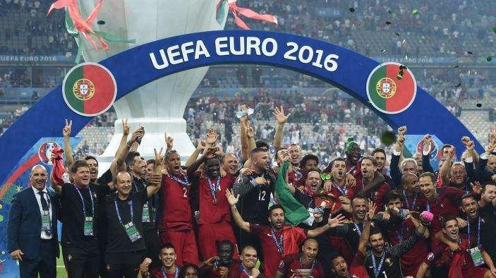Euro 2016, il presidente della Repubblica lusitano: "Ora abbiamo un motivo in più per credere nel Portogallo"