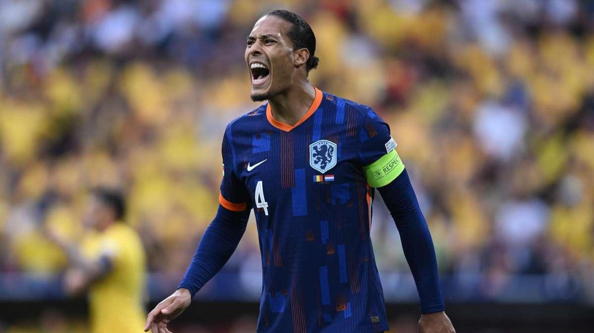 Van Dijk e Alexander Arnold, testa all'Europeo e futuro al Liverpool da scrivere