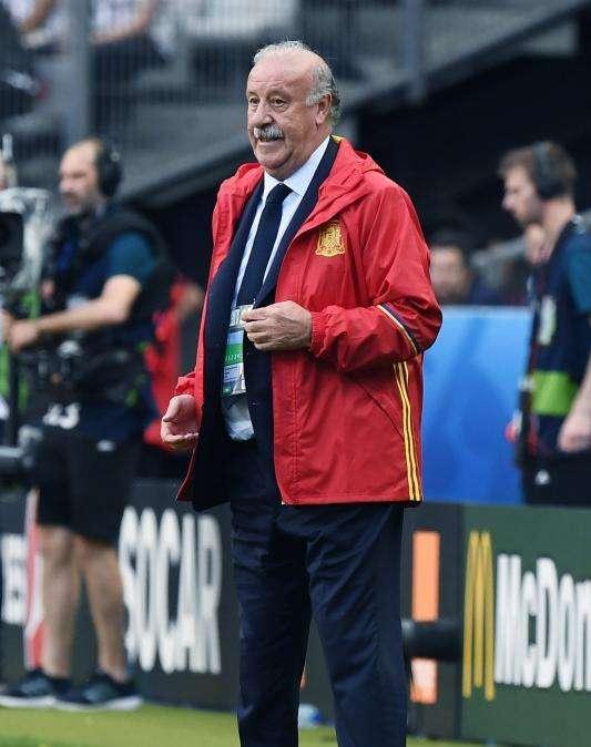 Spagna, Del Bosque non è più ct ma resterà in Federazione