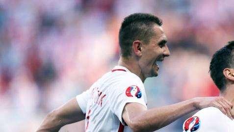 Polonia, duello Milan-Juve per Milik