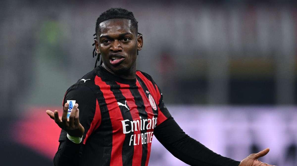 Milan, tegola Leao: costretto al cambio contro il Torino 