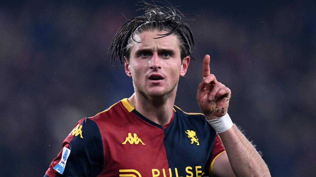 Colombo trascina il Genoa: gol al Leicester e segnali importanti per De Rossi