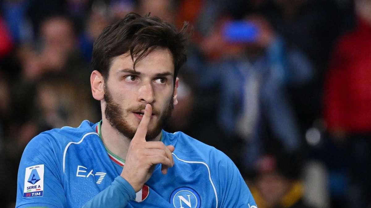 Le probabili formazioni di Napoli-Bologna: Kvara dal 1', ballottaggio Orsolini-Ndoye