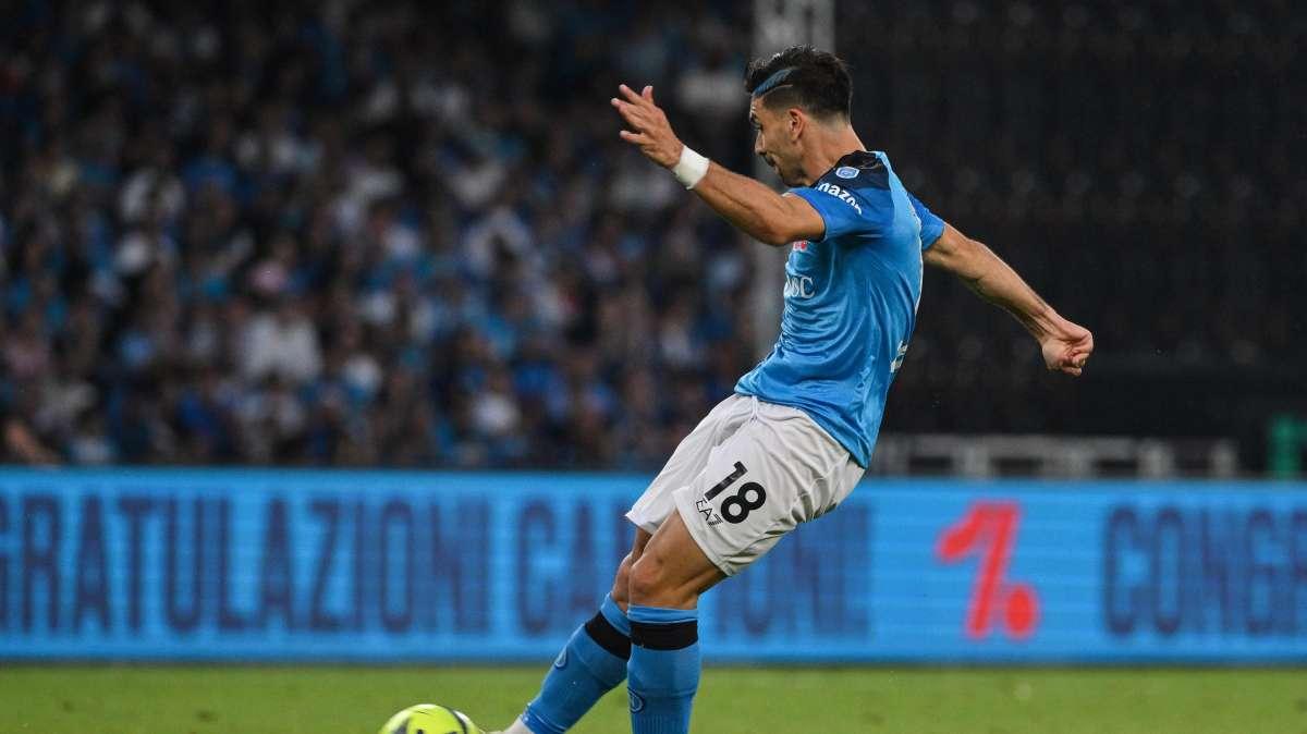 Napoli: riscattato Simeone