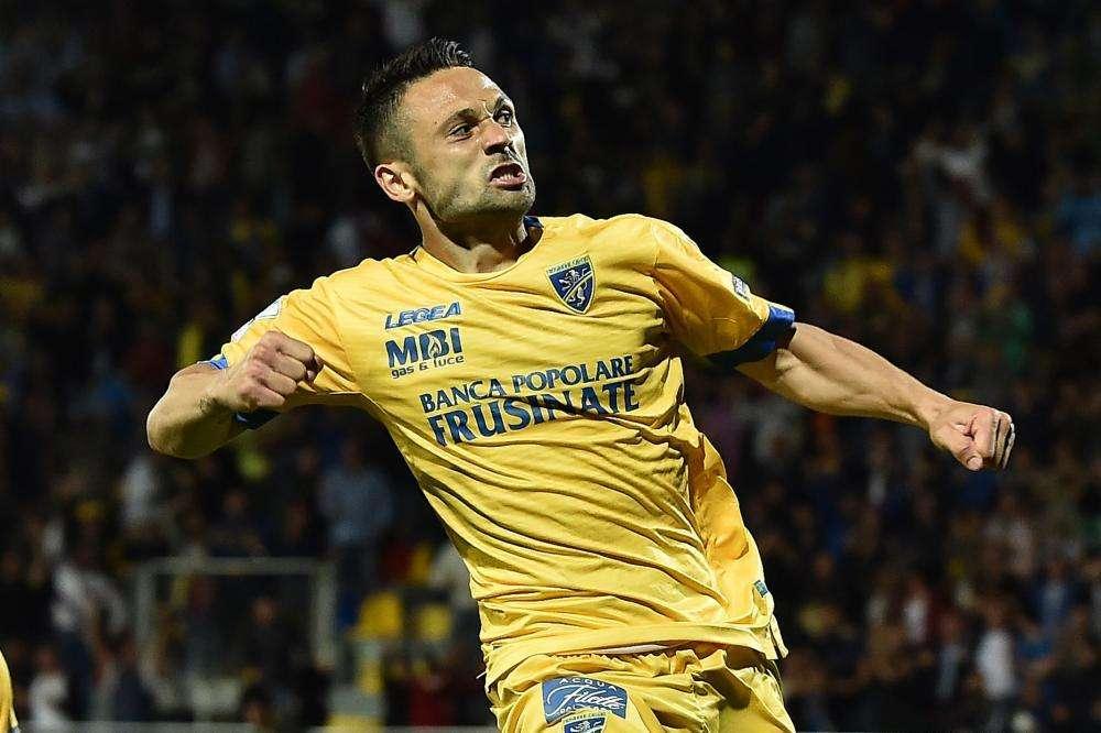 Frosinone-Carrarese 4-0: tutto facile per i canarini, match mai in discussione