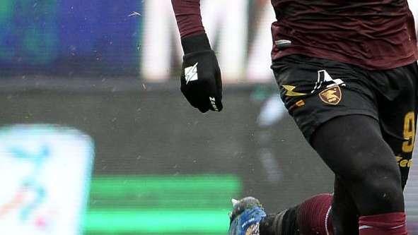 Un centravanti di Serie B si è appena laureato in Giurisprudenza: ecco di chi si tratta