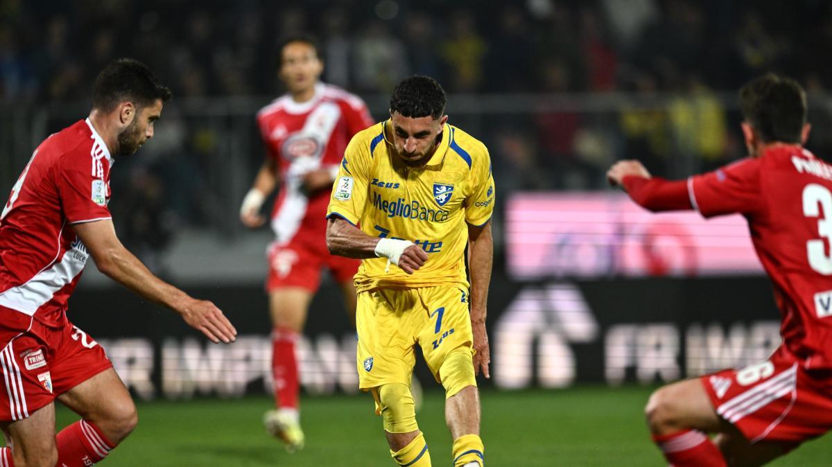 Calciomercato Frosinone, Ghedjemis resta al centro del progetto: "Cederlo non è più una necessità"