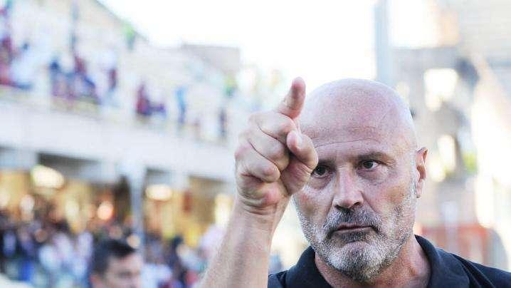 Colantuono duro: "Come puoi promuovere il Crotone con il Frosinone ad un punto?"
