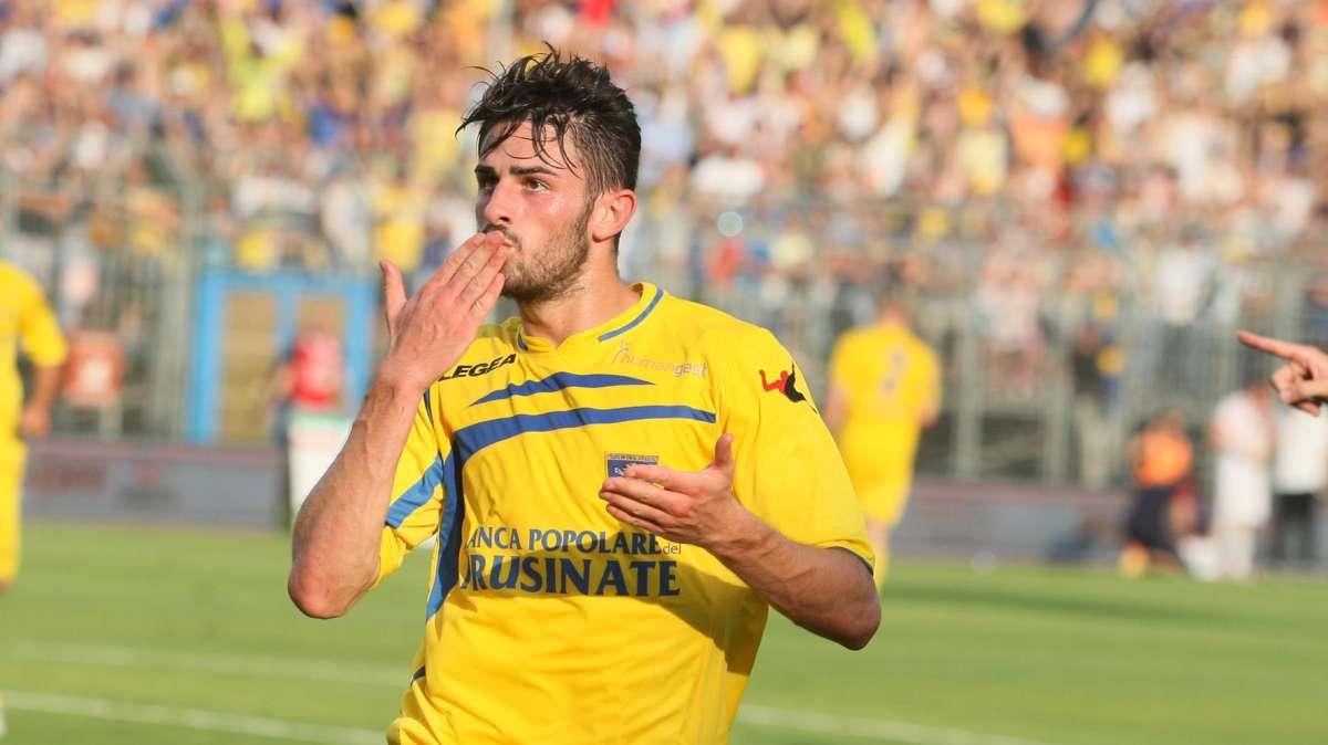 Lecce, Paganini: "Le cose che ho fatto a Frosinone le porterò sempre con me, ora però voglio pensare al futuro"