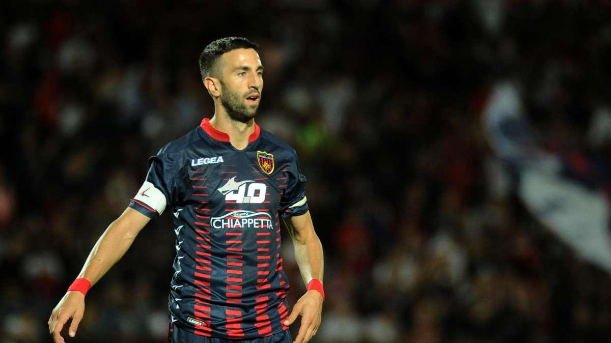 Cosenza, il ciociaro Corsi: "La vittoria col Frosinone ci dà più consapevolezza, oggi ce la giochiamo"