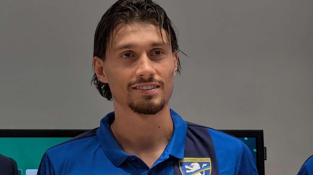  Frosinone, prova opaca e con varie incertezze quella di Davide Bettella contro il Bari