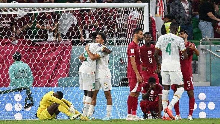 Il Qatar è la prima eliminata del Mondiale 2022: dopo sei giorni, i padroni di casa si arrendono. Il Senegal vince 3-1