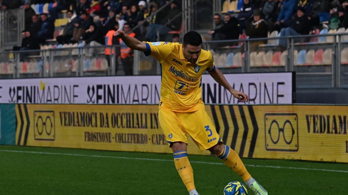 Frosinone, oggi scadono diversi contratti: in sette salutano