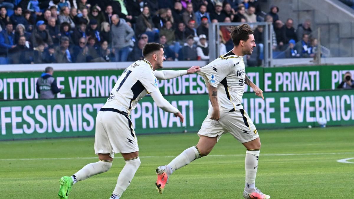 Atalanta-Frosinone 4-4, spettacolo pirotecnico alla New Balance Arena: i giallazzurri strappano un punto d'oro con carattere