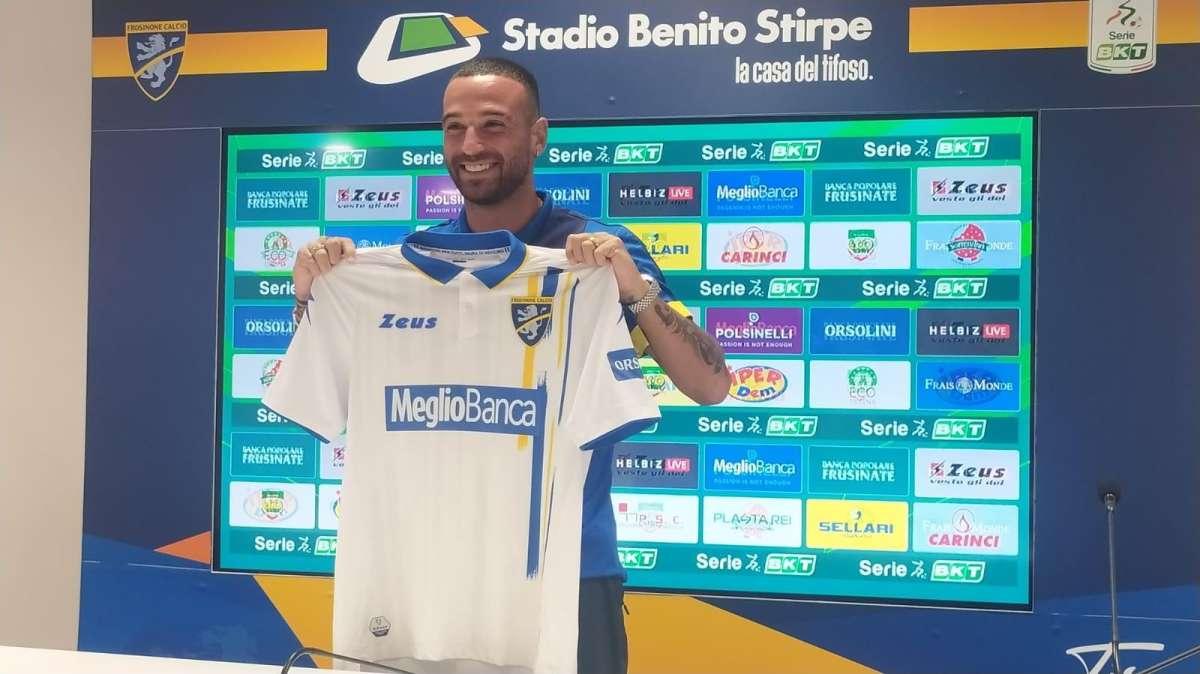 Frosinone, Roberto Insigne: " Sono arrivato con rinnovato entusiasmo, avevo bisogno di ritrovare una piazza di questo genere”