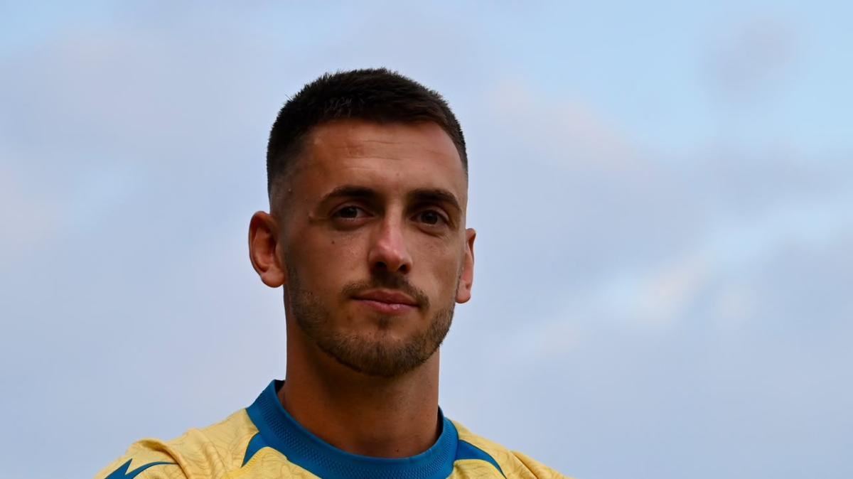 Frosinone, le prime parole di Aleksa Terzić: "Grandi ambizioni, sono qui per fare grandi cose"