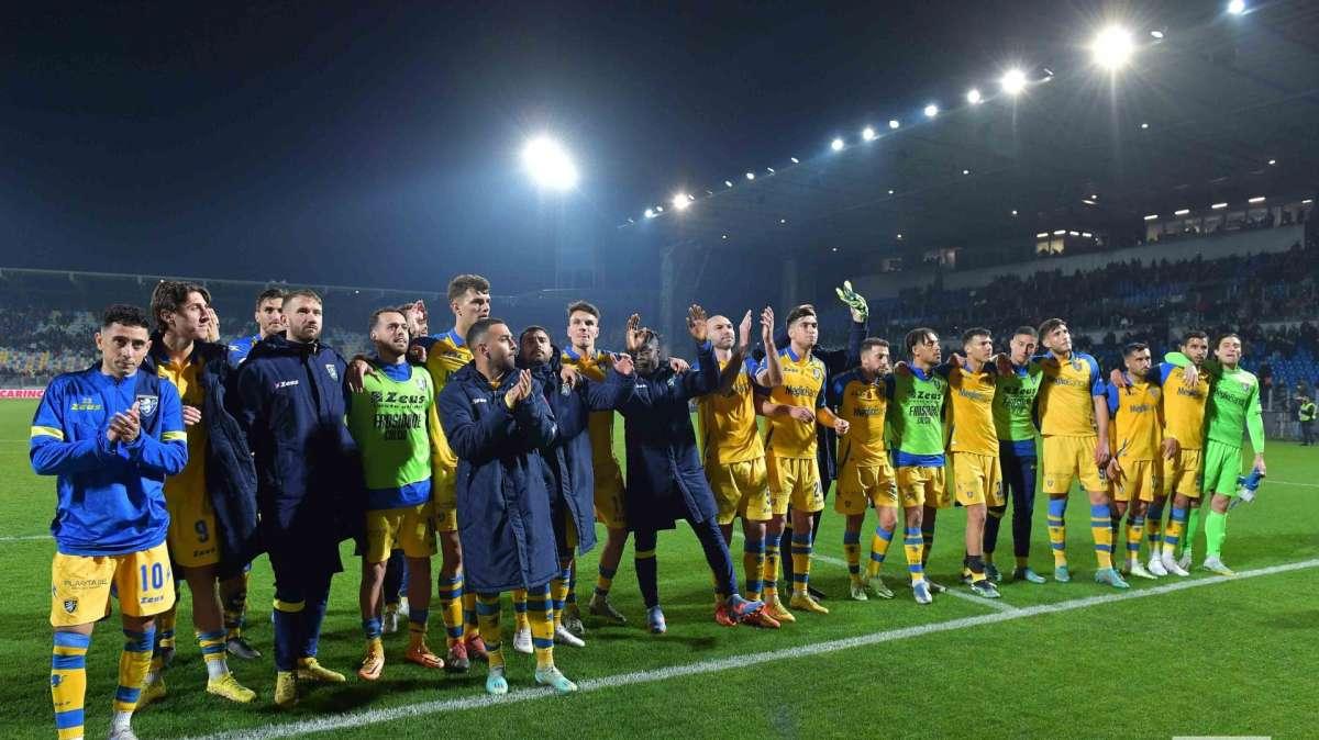 La squadra sotto la Nord 