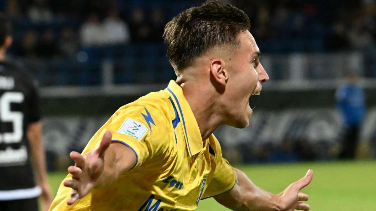 Sala Stampa - Frosinone, Raimondo: "Cerco sempre di dare il massimo. La squadra ha avuto un atteggiamento perfetto"