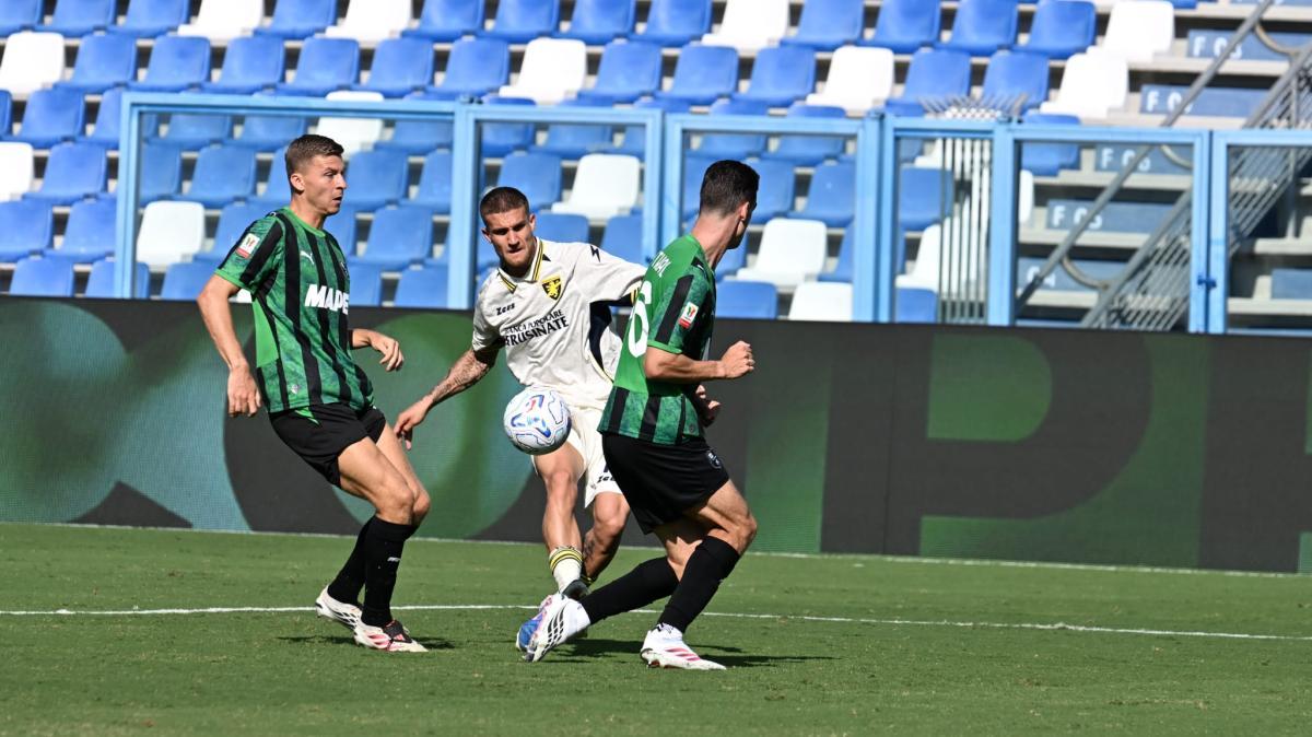 Coppa Italia, Frosinone eliminato dal Sassuolo ai rigori: neroverdi agli ottavi con la Juve