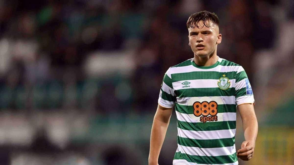 UFFICIALE - Ferizaj firma col Frosinone. Il profilo del giovane centrocampista irlandese