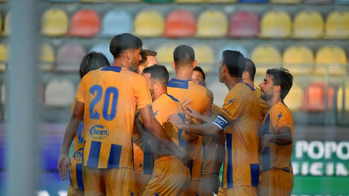 Calciomercato Frosinone - Tramonta la pista Tshiembe, gli aggiornamenti per la difesa 