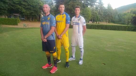 FOTONOTIZIA - Ecco le nuove maglie del Frosinone calcio